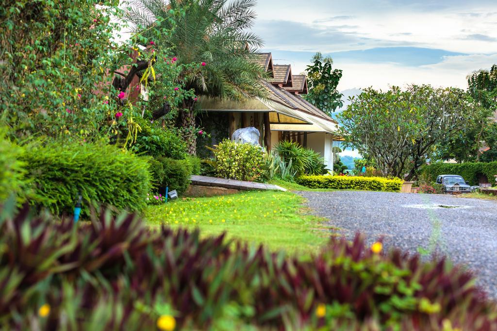Phukumhom Khao Yai Hotel Wangkata Luaran gambar