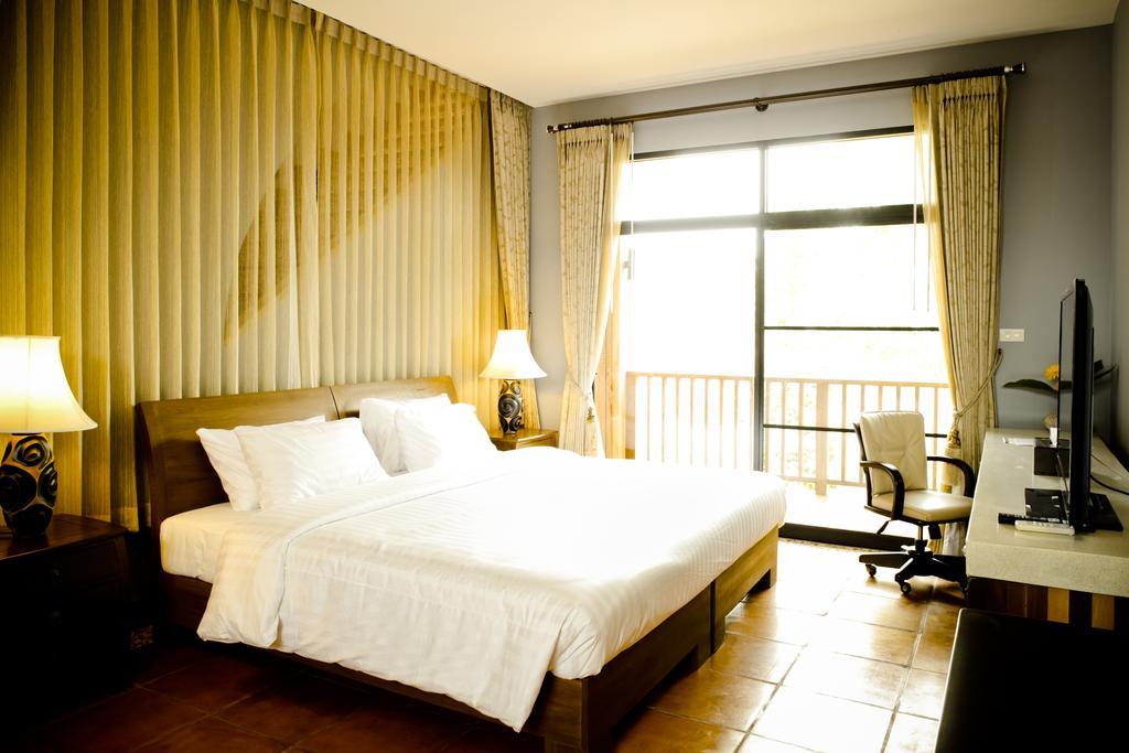 Phukumhom Khao Yai Hotel Wangkata Luaran gambar