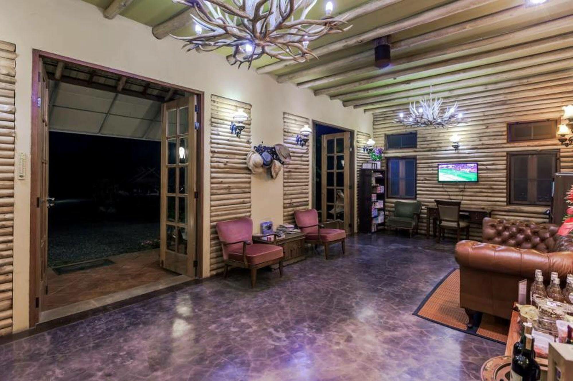 Phukumhom Khao Yai Hotel Wangkata Luaran gambar